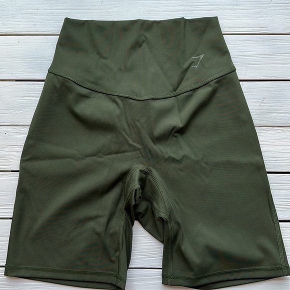 NWT GymShark Elevate Cycling Shorts Size-Small - Picture 1 of 5